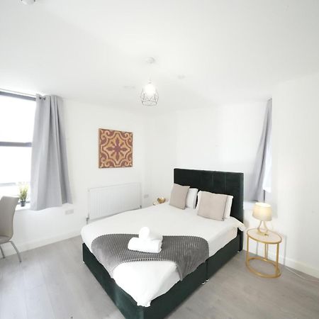 Ealing Broadway Great Stay 7-Minute Walk From The Underground Exterior photo