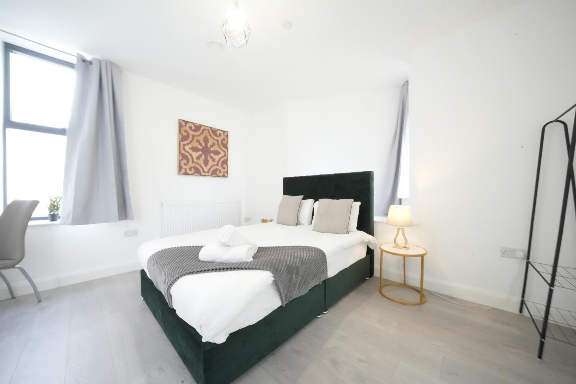 Ealing Broadway Great Stay 7-Minute Walk From The Underground Exterior photo
