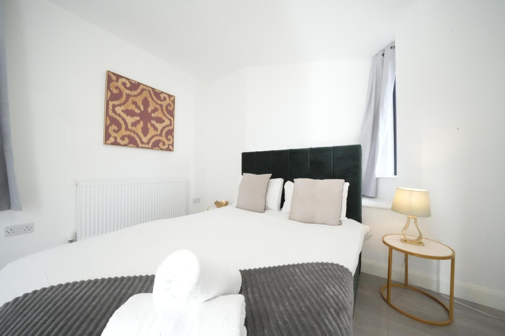 Ealing Broadway Great Stay 7-Minute Walk From The Underground Exterior photo