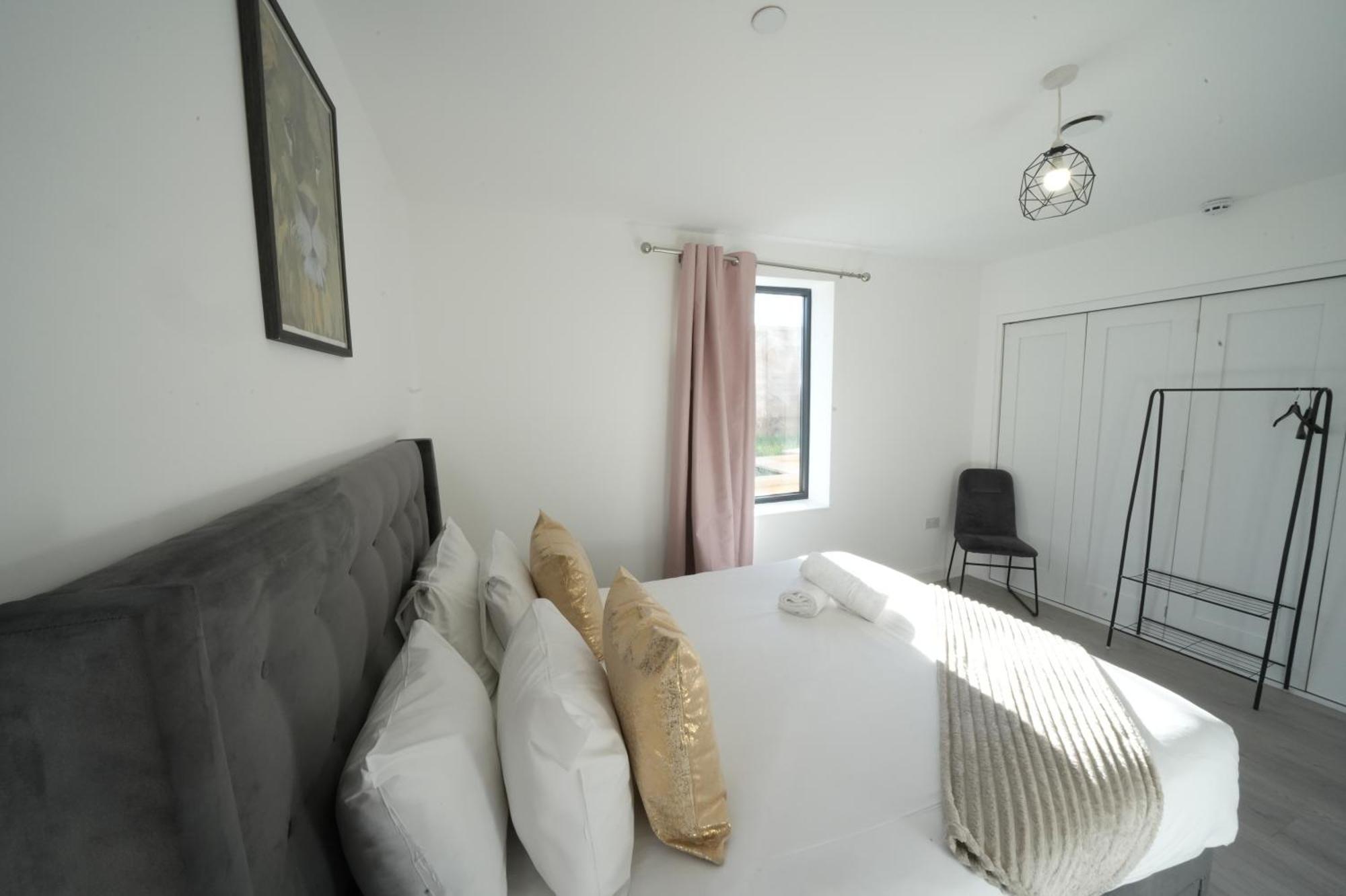Ealing Broadway Great Stay 7-Minute Walk From The Underground Exterior photo