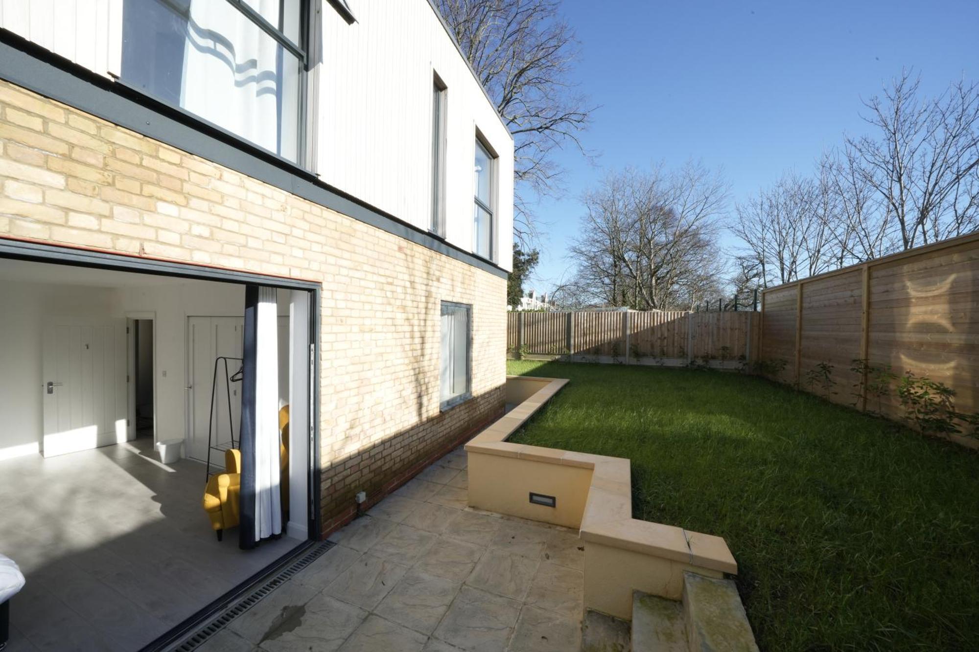 Ealing Broadway Great Stay 7-Minute Walk From The Underground Exterior photo