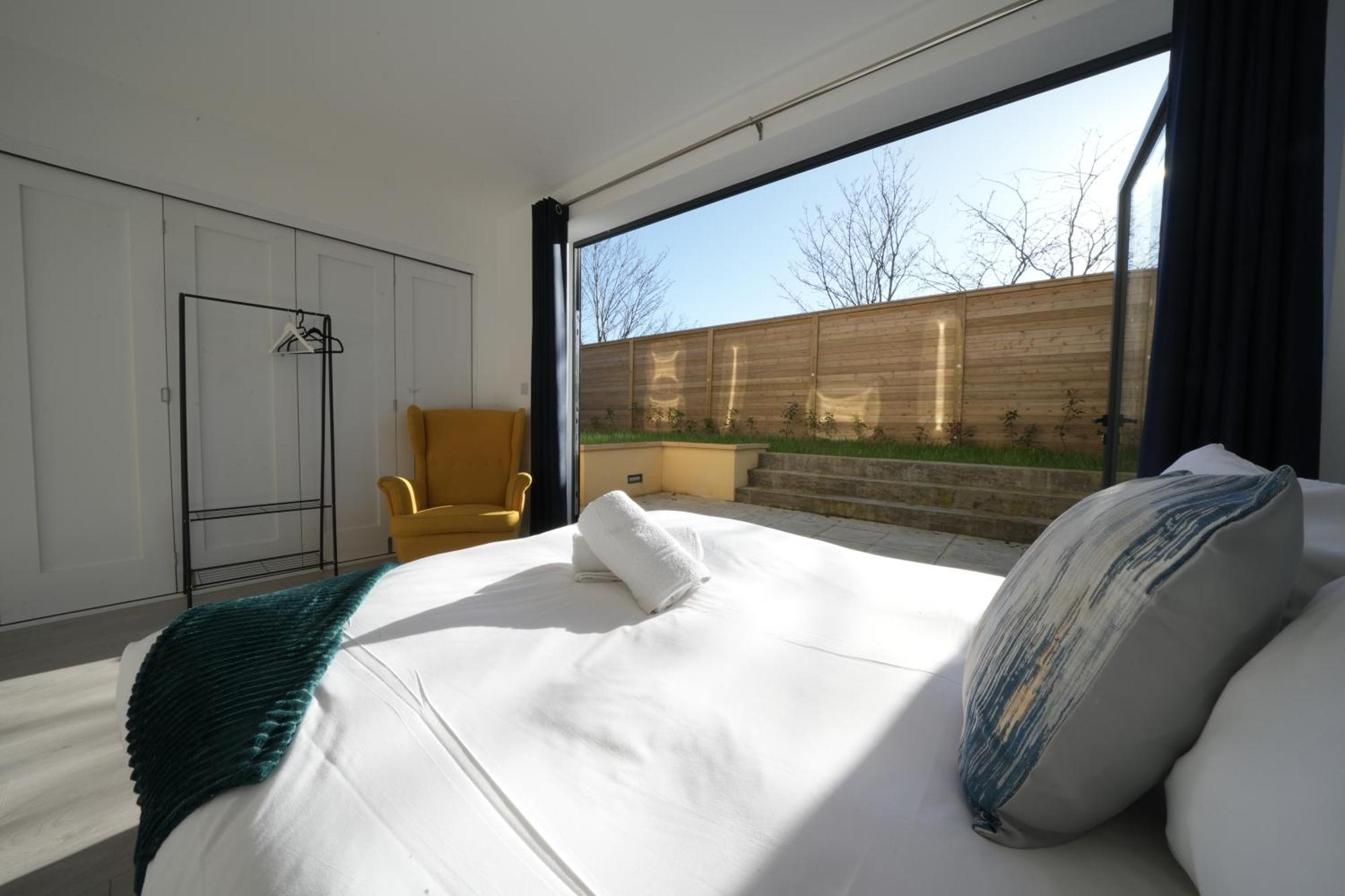Ealing Broadway Great Stay 7-Minute Walk From The Underground Exterior photo