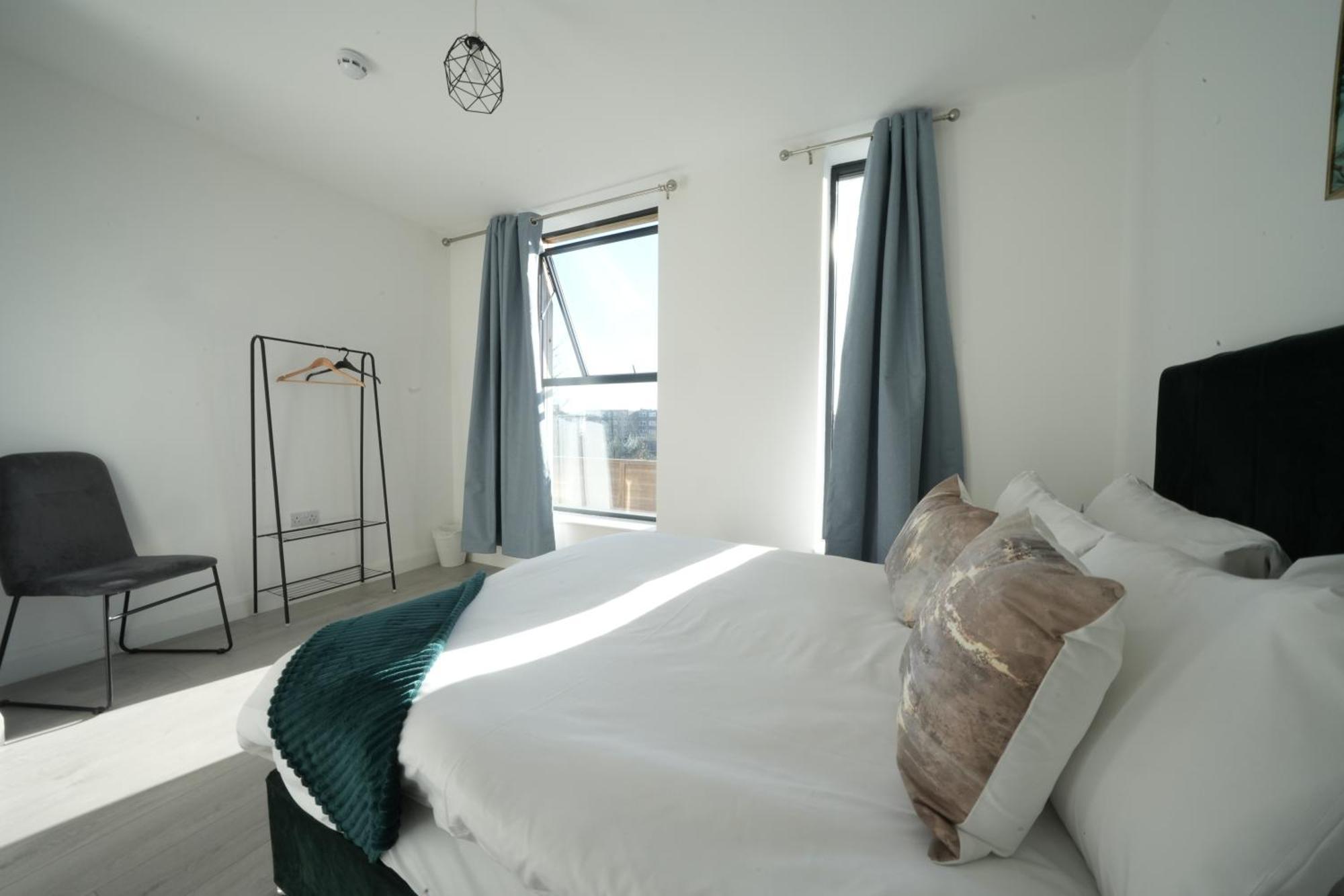 Ealing Broadway Great Stay 7-Minute Walk From The Underground Exterior photo