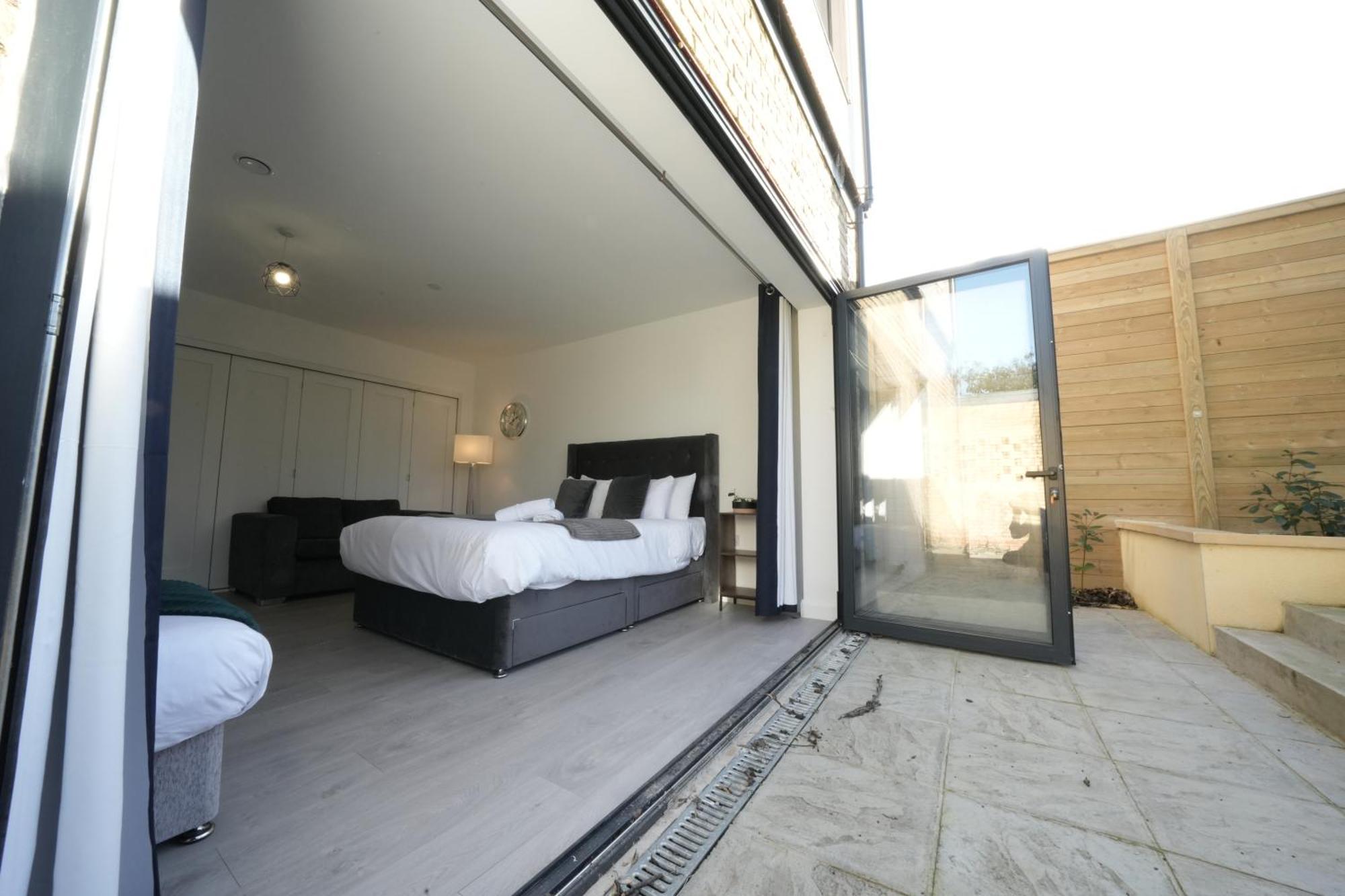 Ealing Broadway Great Stay 7-Minute Walk From The Underground Exterior photo