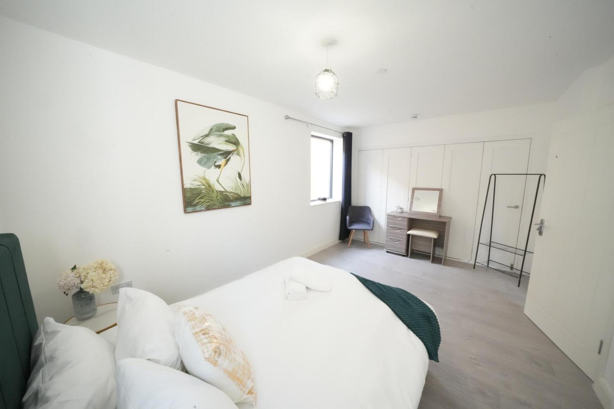 Ealing Broadway Great Stay 7-Minute Walk From The Underground Exterior photo