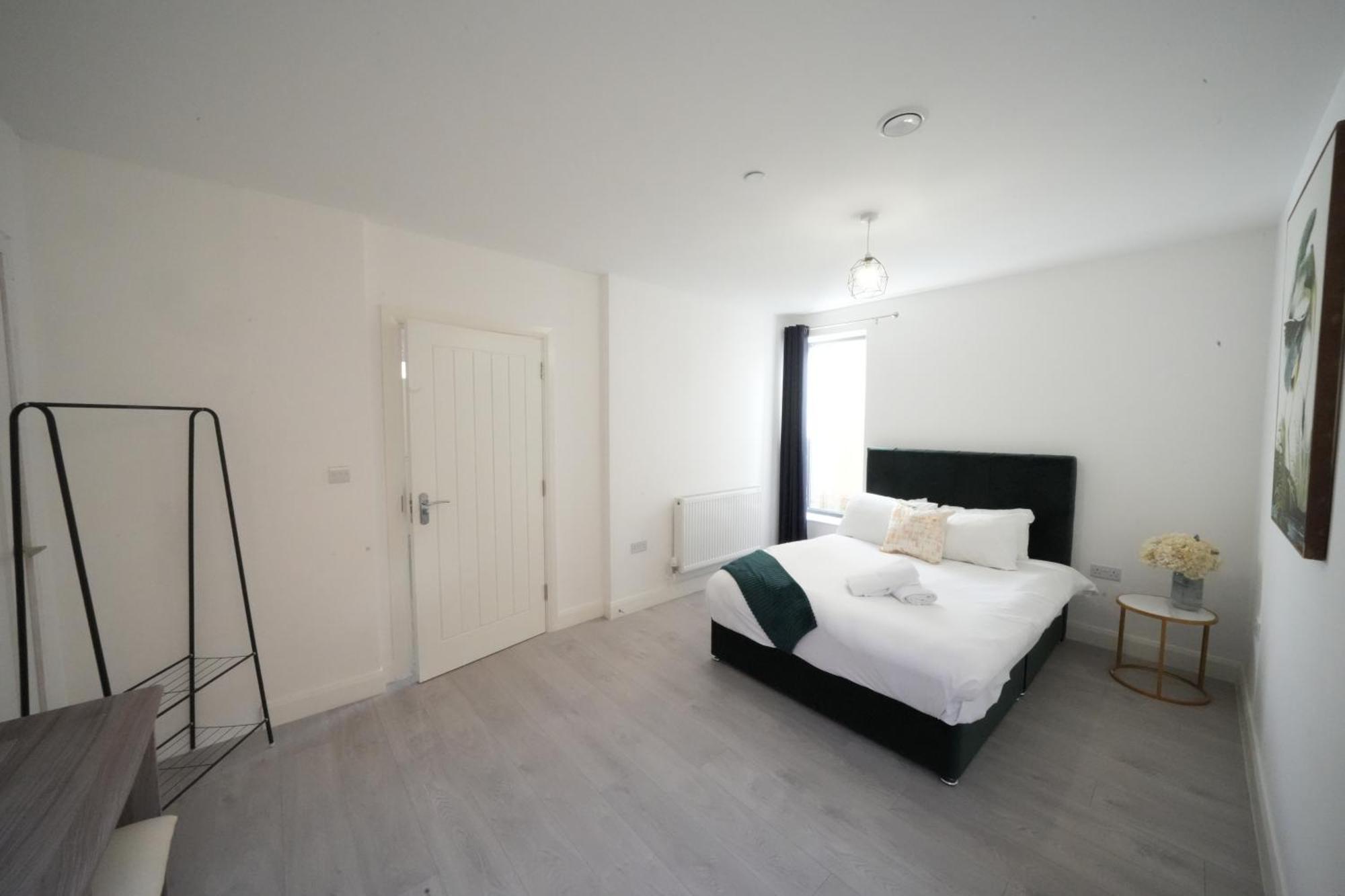 Ealing Broadway Great Stay 7-Minute Walk From The Underground Exterior photo