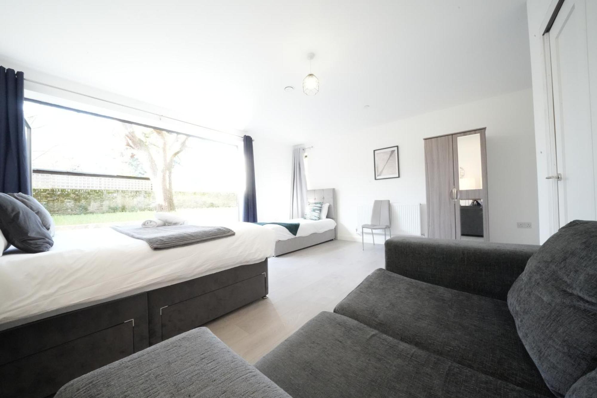 Ealing Broadway Great Stay 7-Minute Walk From The Underground Exterior photo