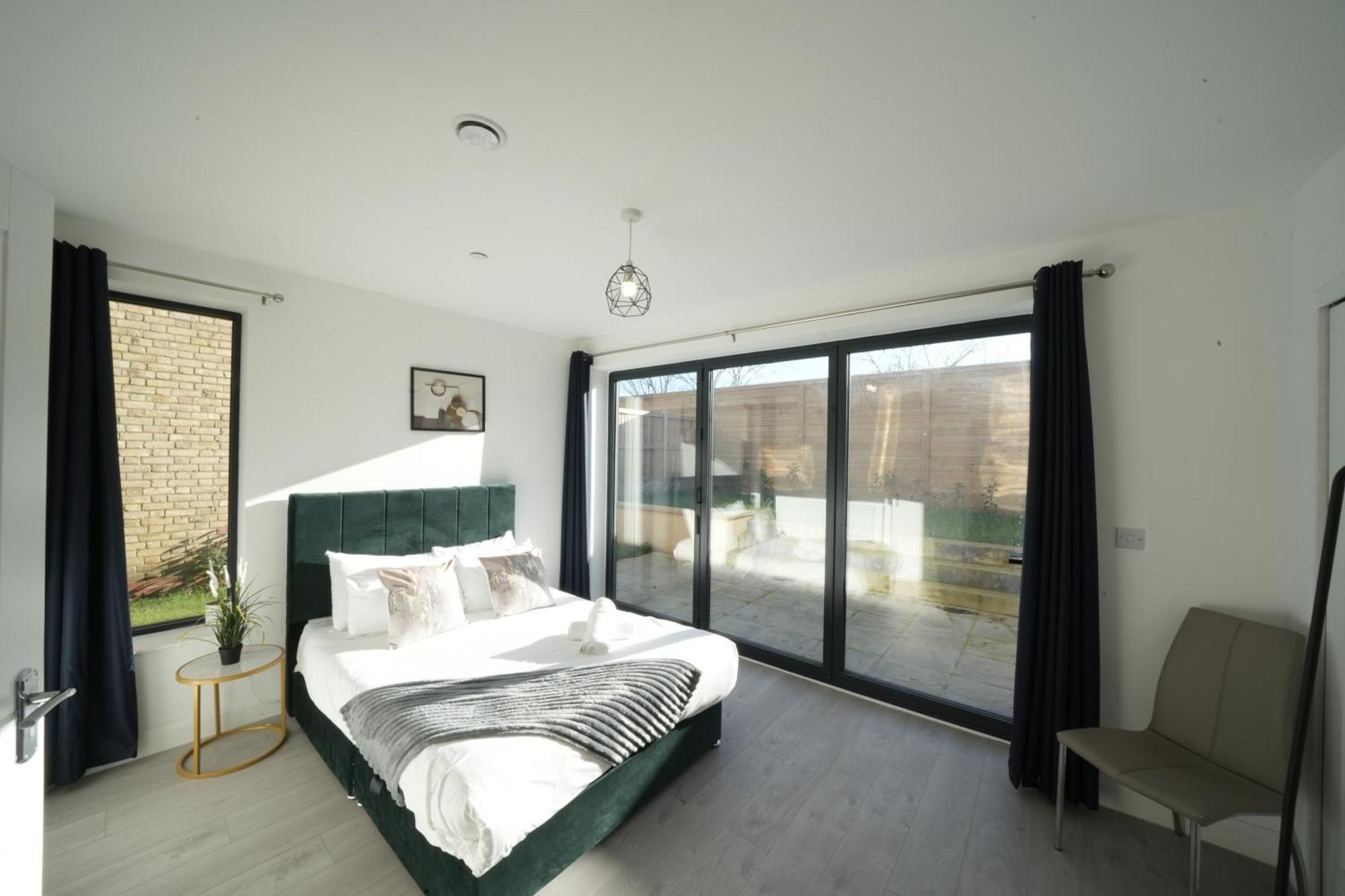 Ealing Broadway Great Stay 7-Minute Walk From The Underground Exterior photo